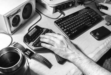 教程更新!“手机炸金花通用挂”(透视)开挂辅助脚本+详细开挂安装教程